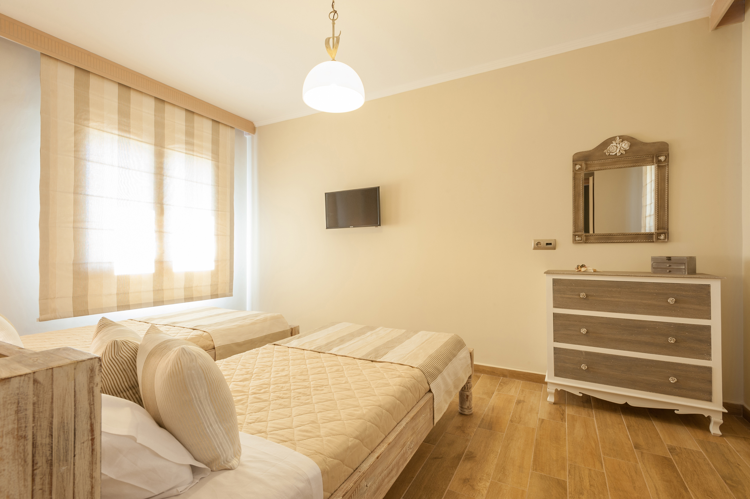 Evgatis Beach Stone Villas