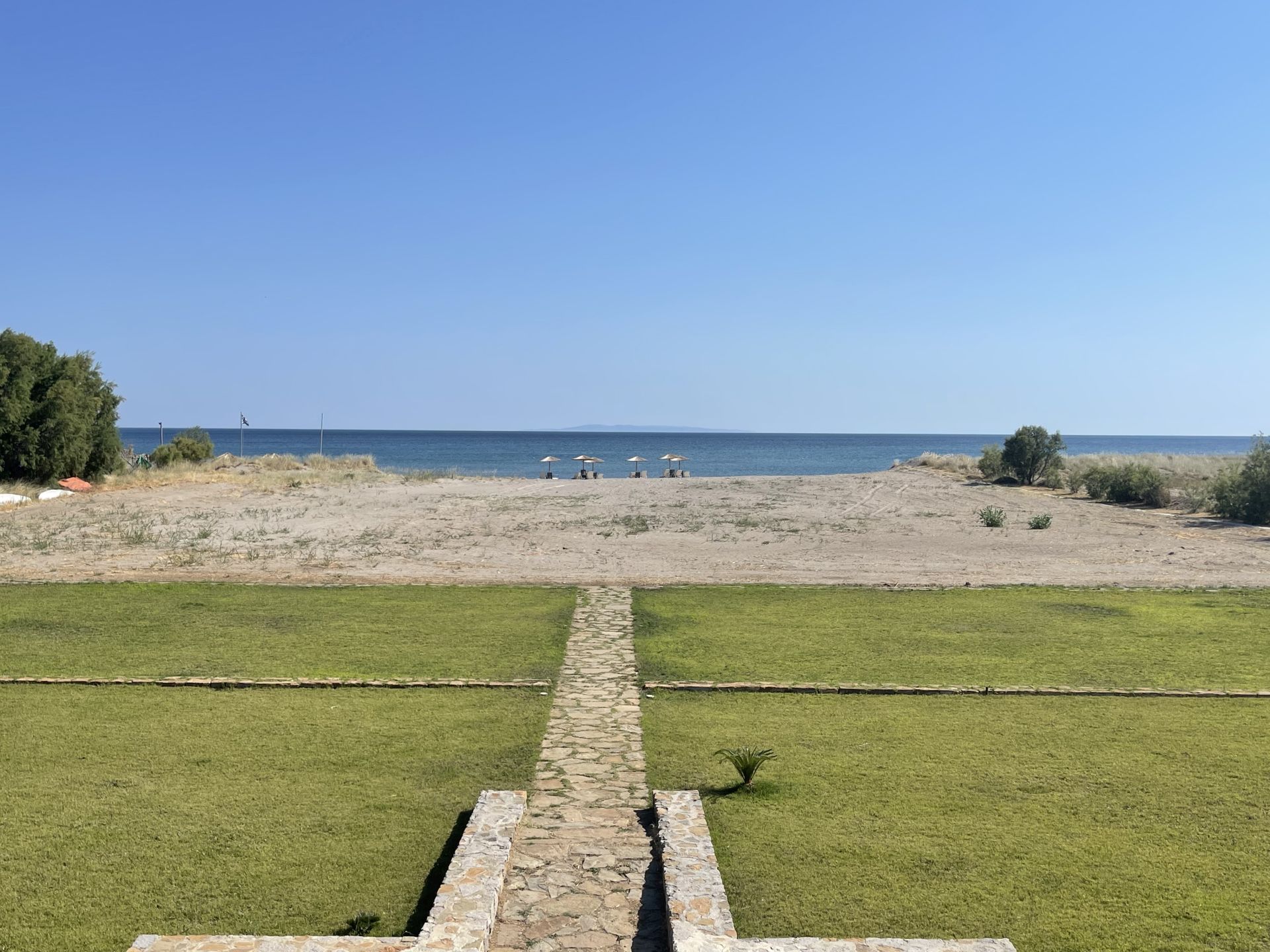 Evgatis Beach Stone Villas